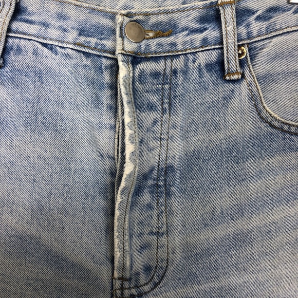 Vintage Levi’s 501 Button Fly Frayed Hem Shorts Sz 32 - Picture 4 of 11